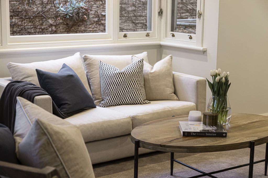 How to Style Your Coffee Table Like a Pro How to Style Your Coffee Table Like a Pro